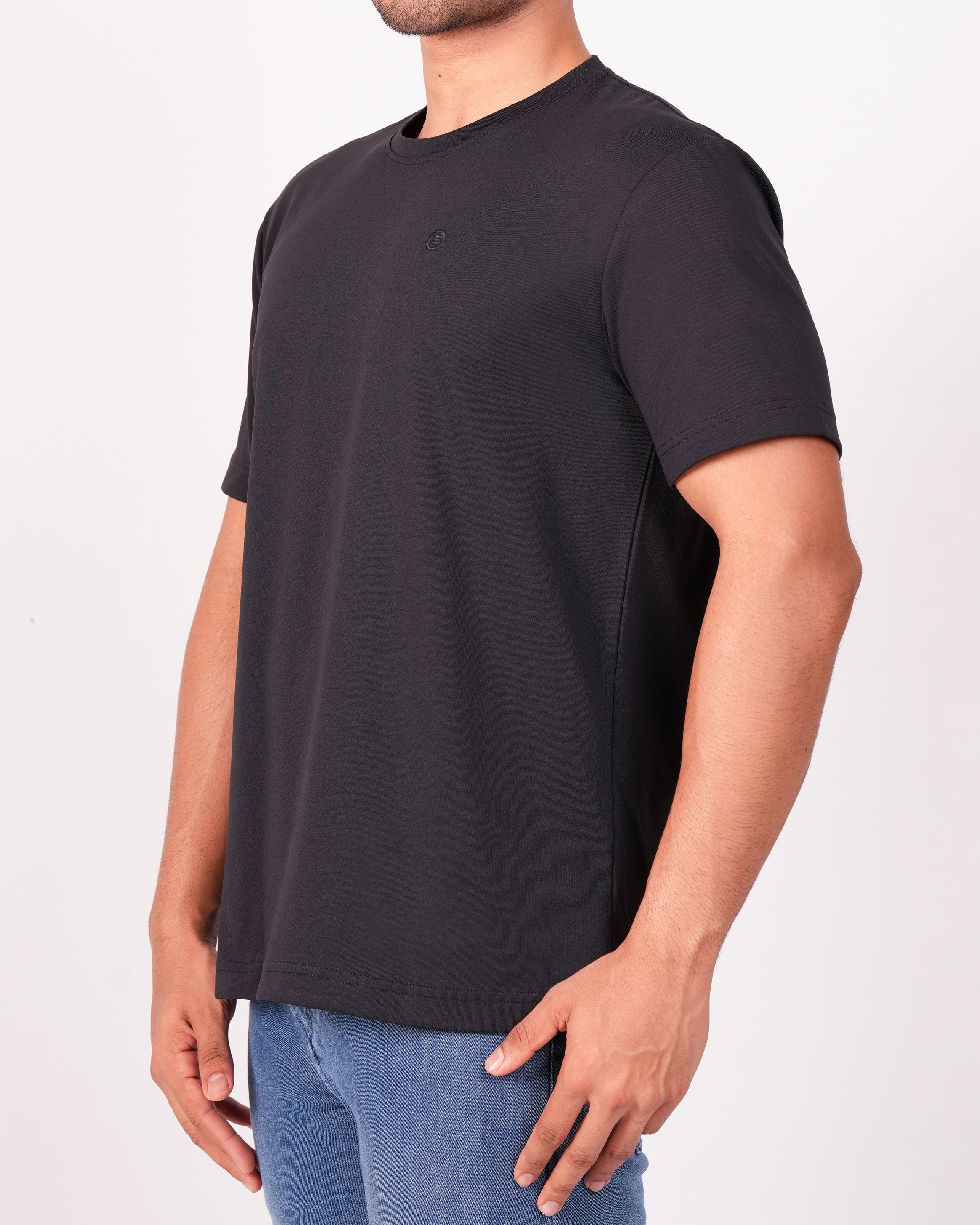 Emerald Crew Neck Slim - Licorice