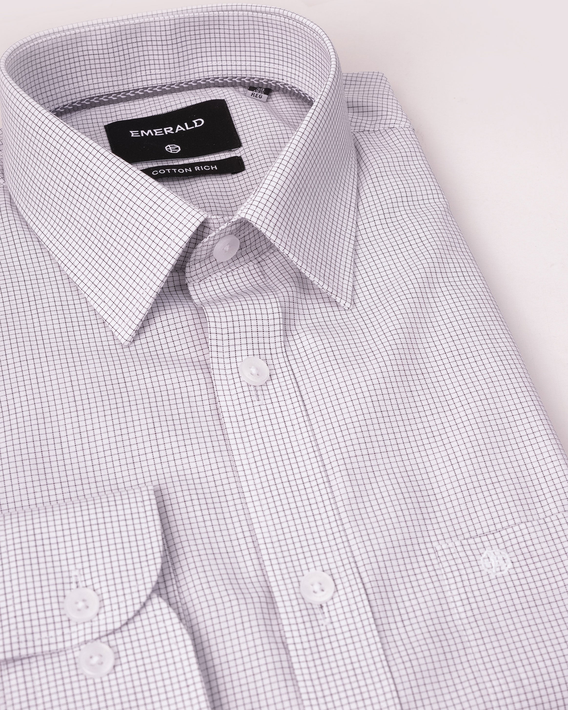 Emerald Corporate Checks Regular Fit - Black