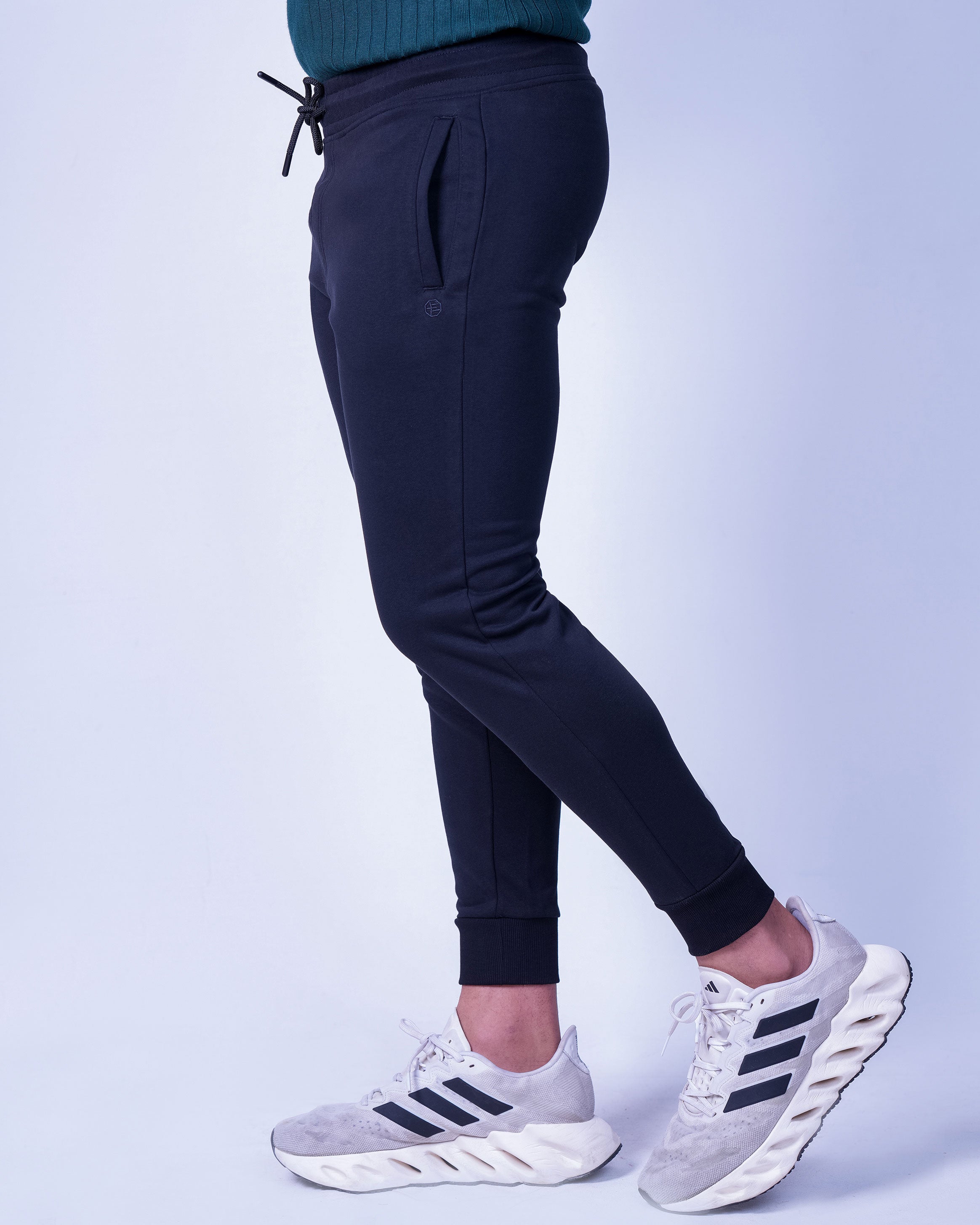 Emerald Jogger Plain Slim Fit - Black