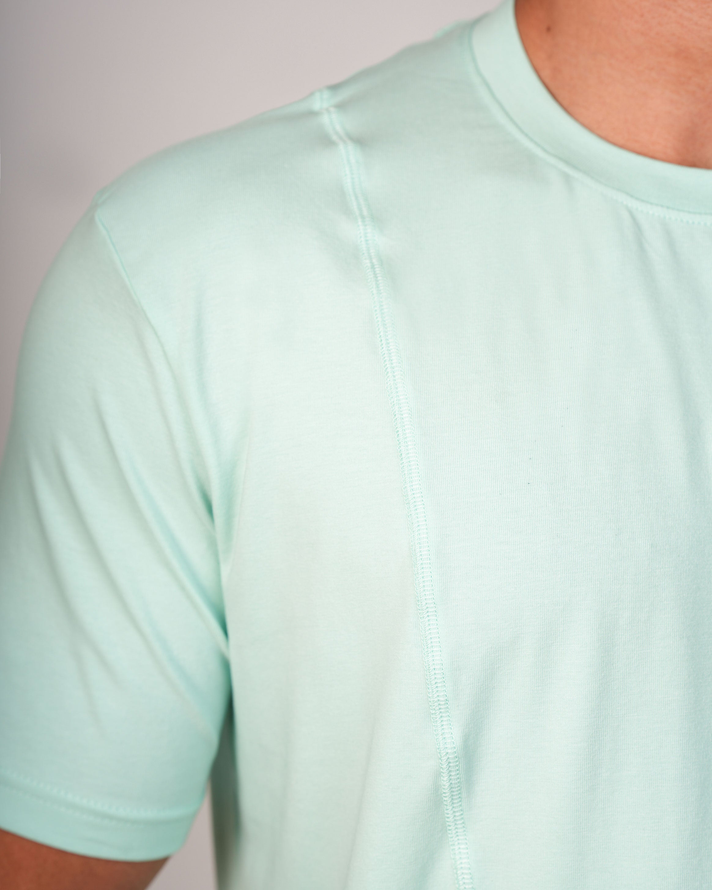 Emerald Crew Neck Slim Fit-Green Yucca
