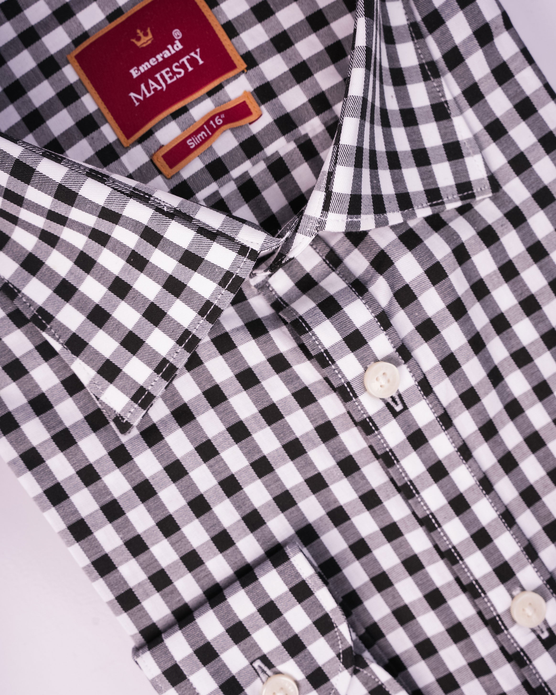 Emerald Majesty Checks Slim Fit - Black