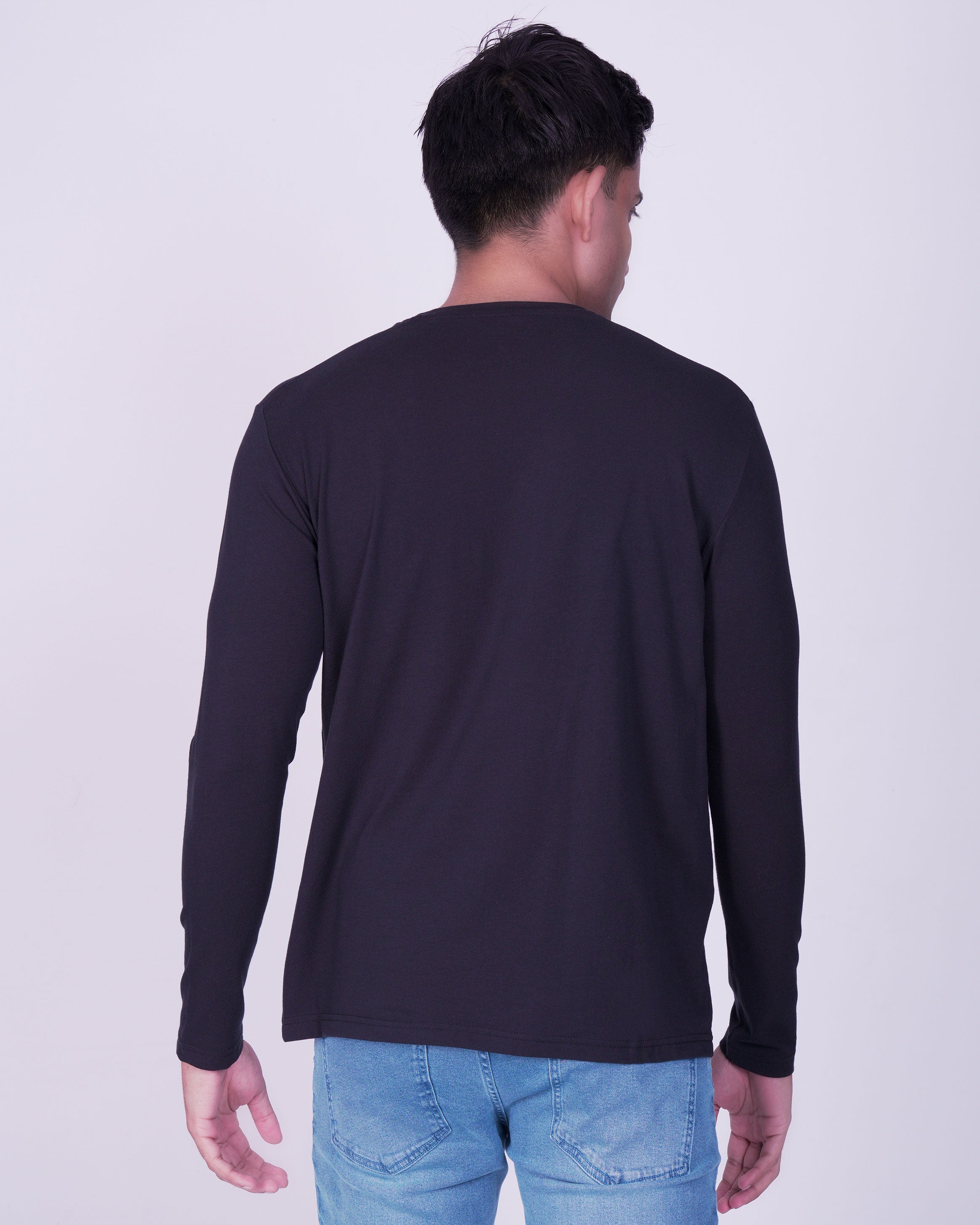 Emerald Crew Neck Plain Slim Fit-Black
