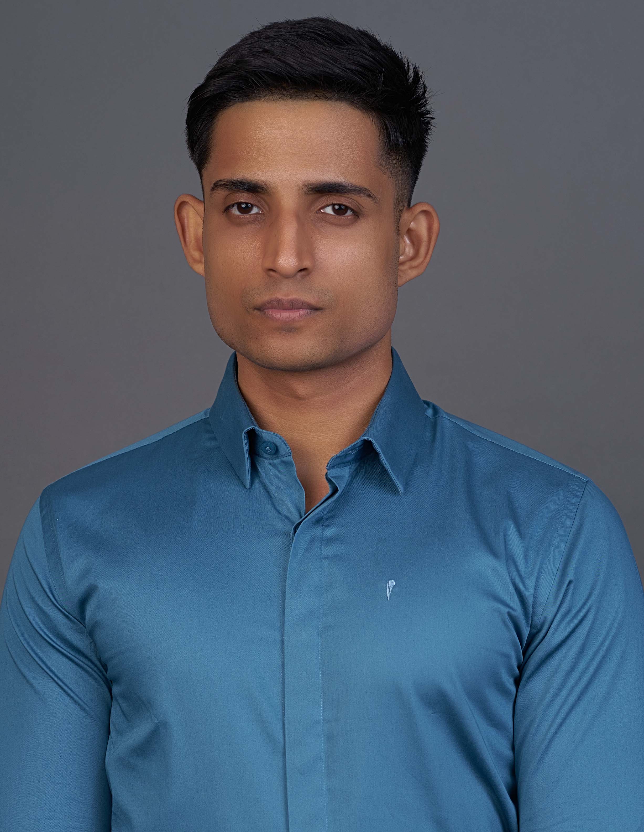 Emerald Fashion Plain Slim Fit-Arctic