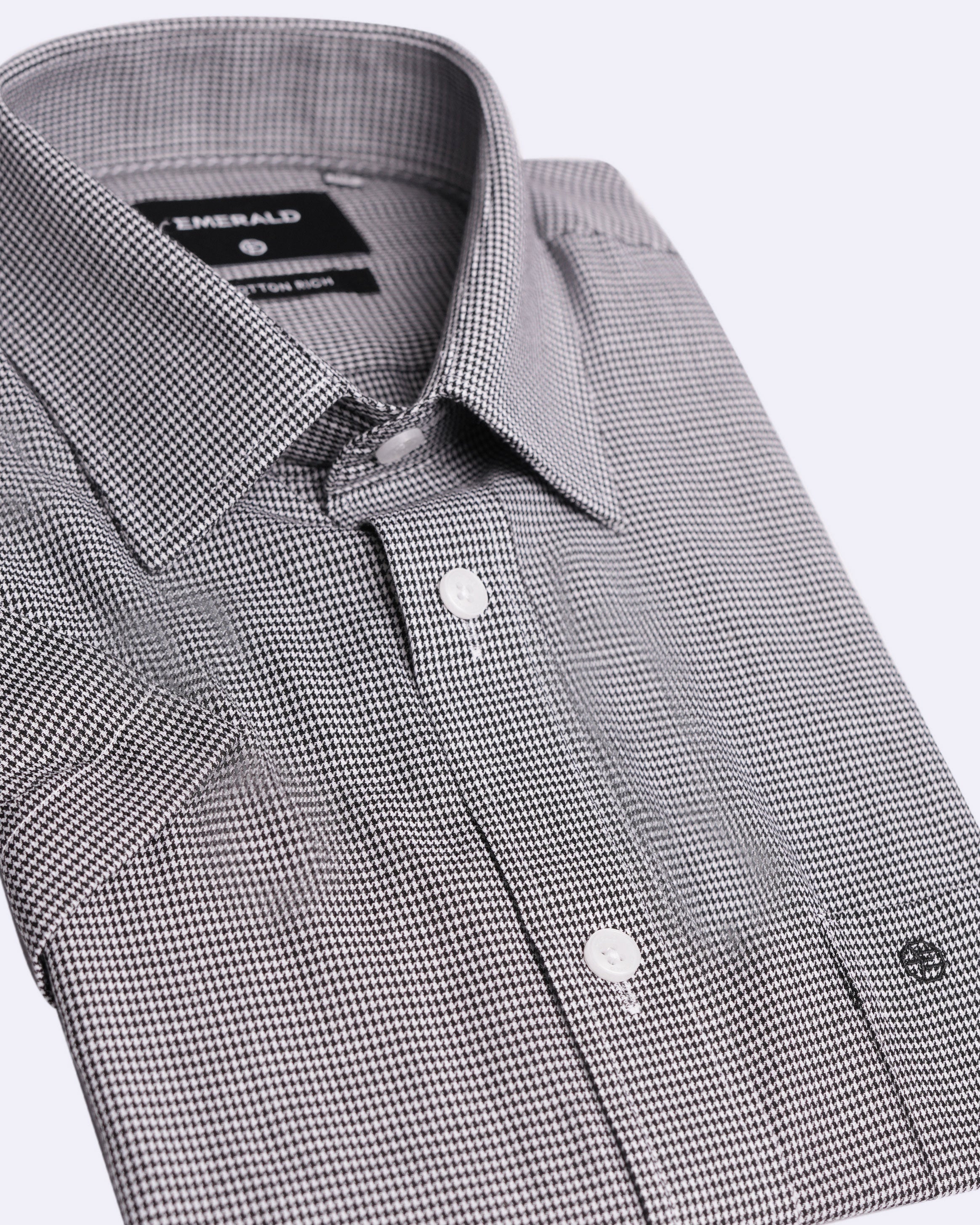 Emerald Corporate Houndstooth Regular Fit - Black