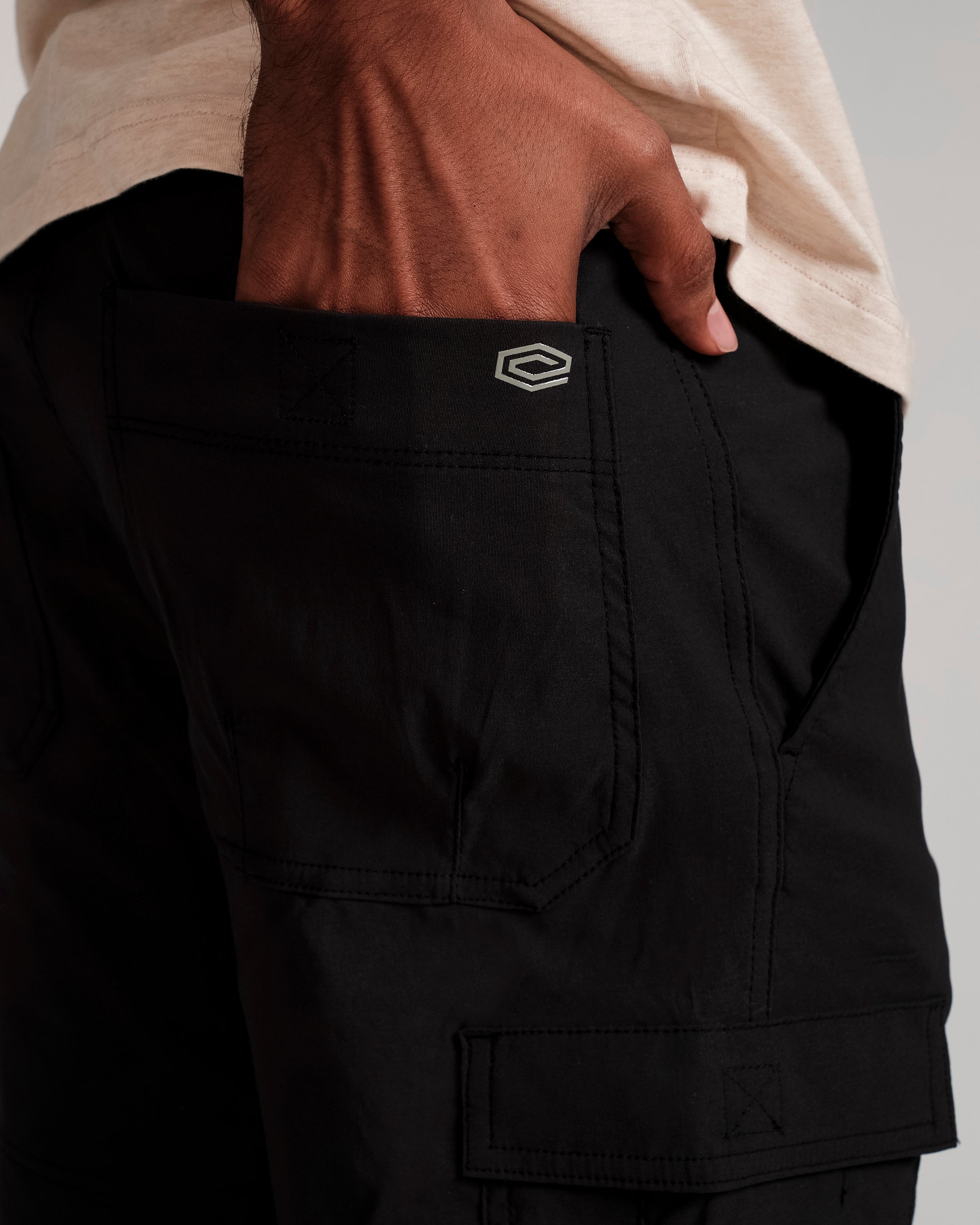 Utility Plain Cargo Short-Black