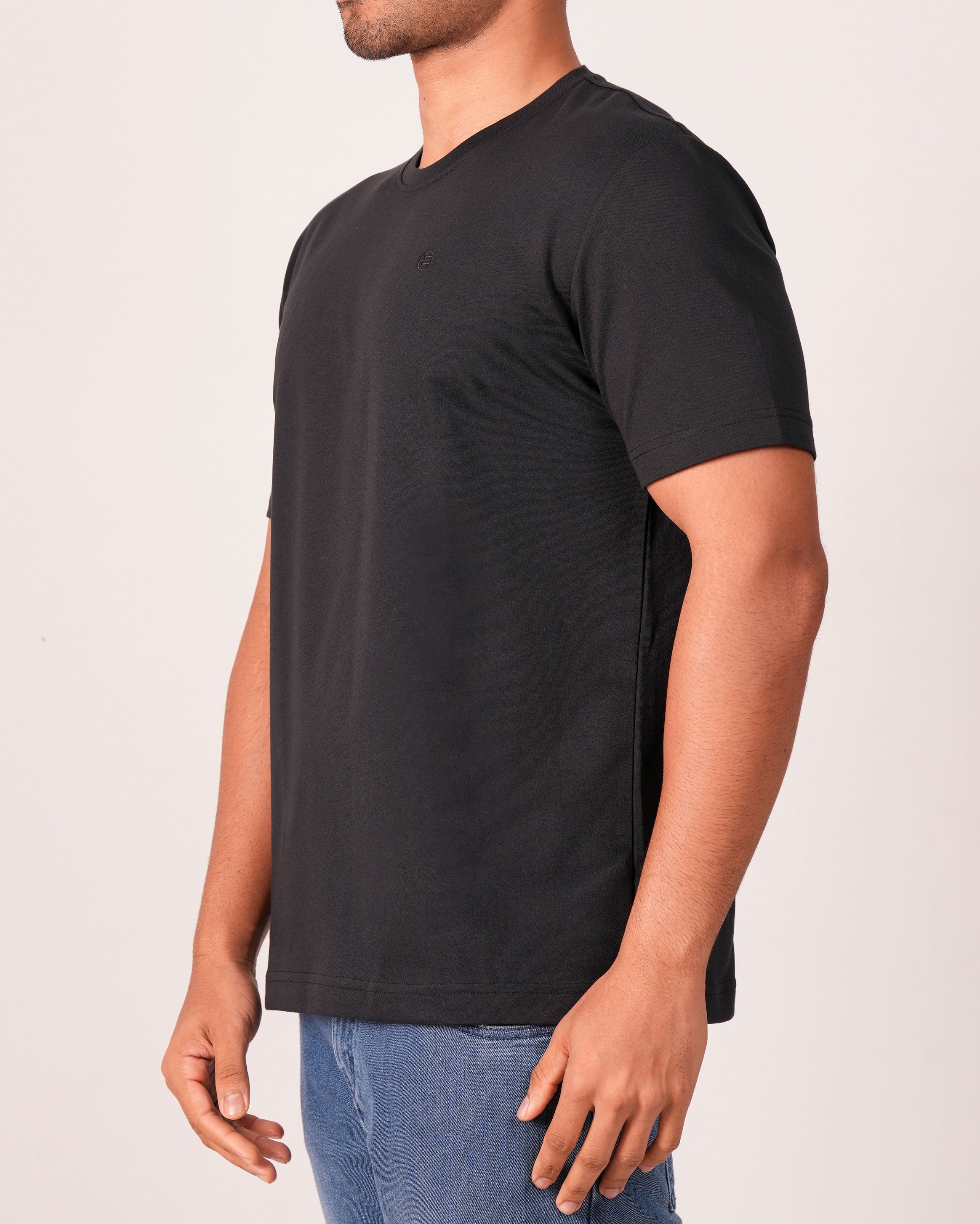 Emerald  Crew Neck Slim-RAVEN