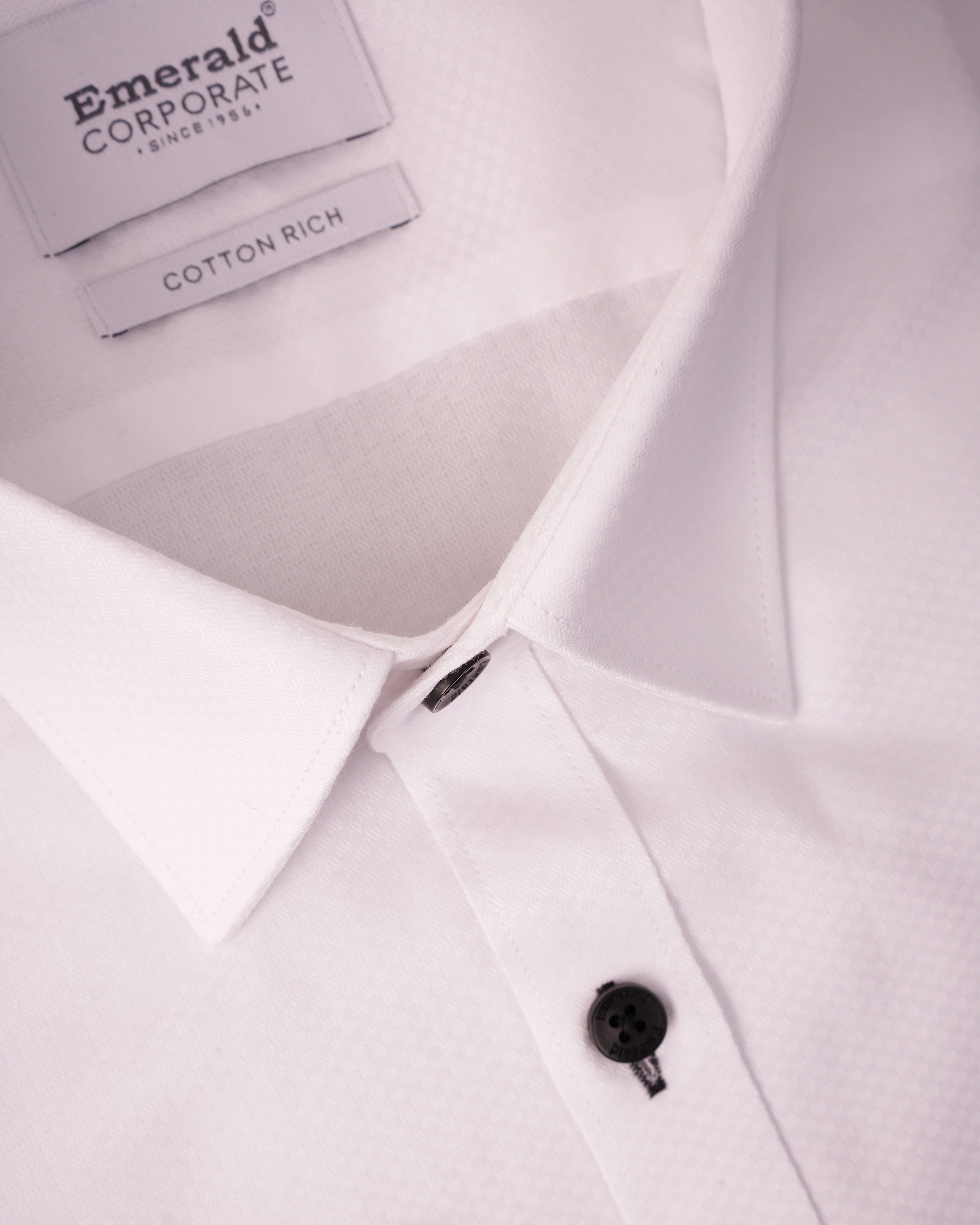 Emerald Corporate Dobby Slim Black Button Slim Fit-White Asparagus