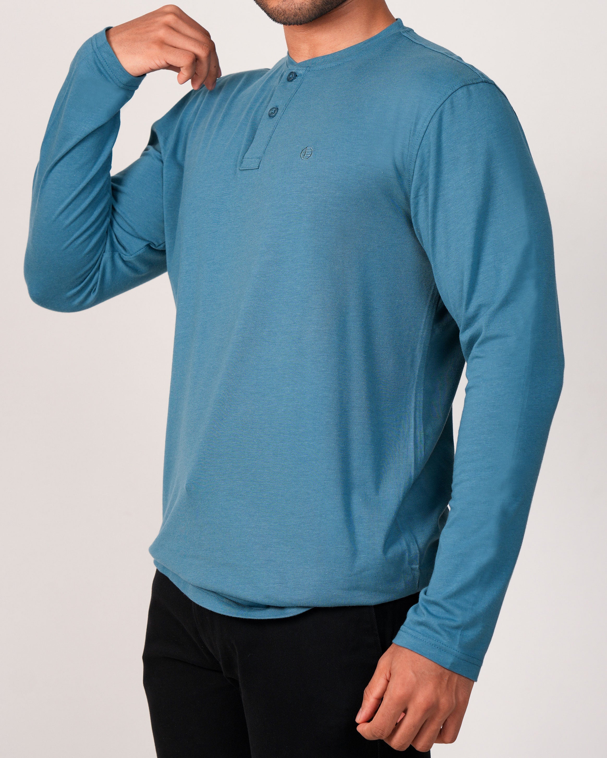 Emerald Henley Plain Slim Fit-Sky Way