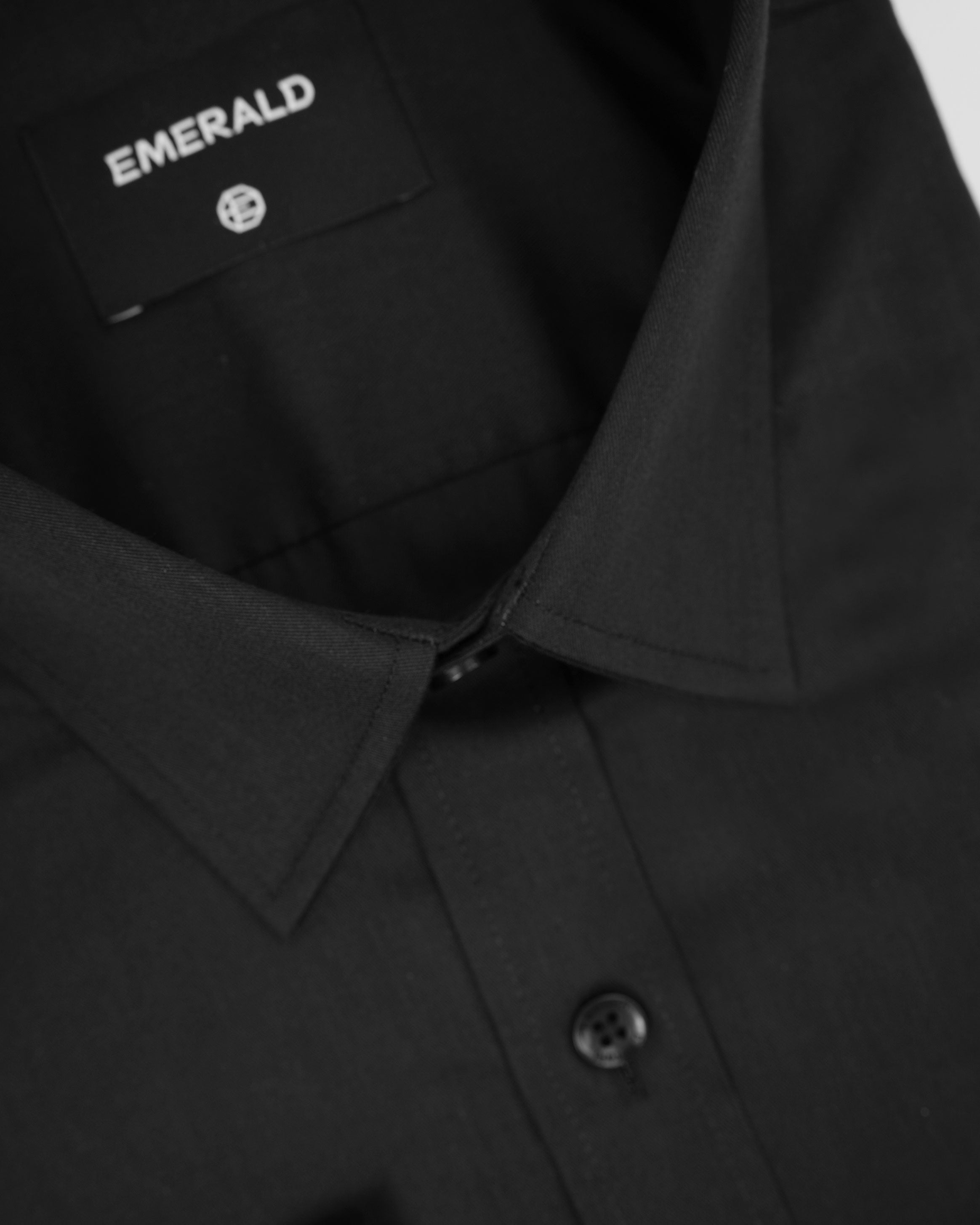 Emerald Formal Plain Regular Fit-Black