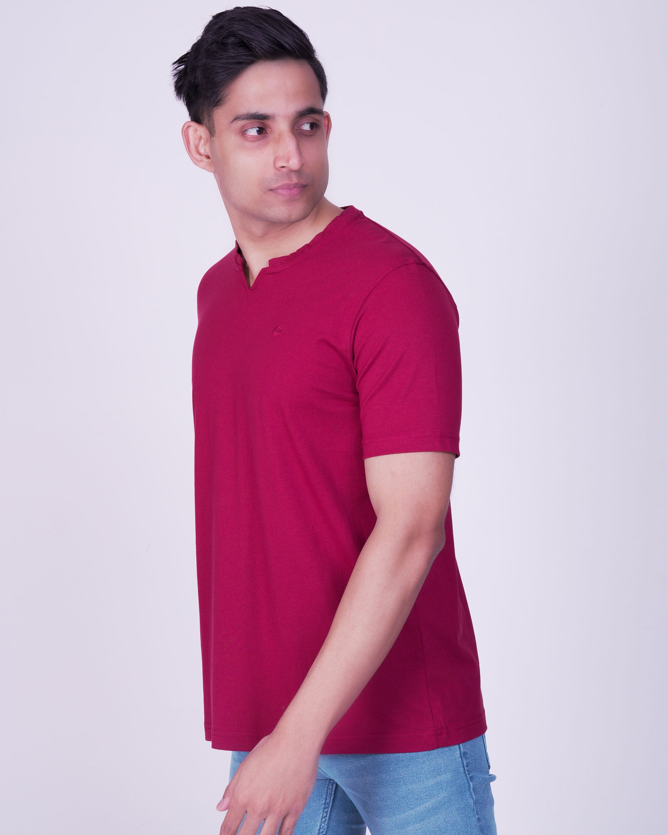 Emerald Curve Neck Plain Slim Fit-Biking Red