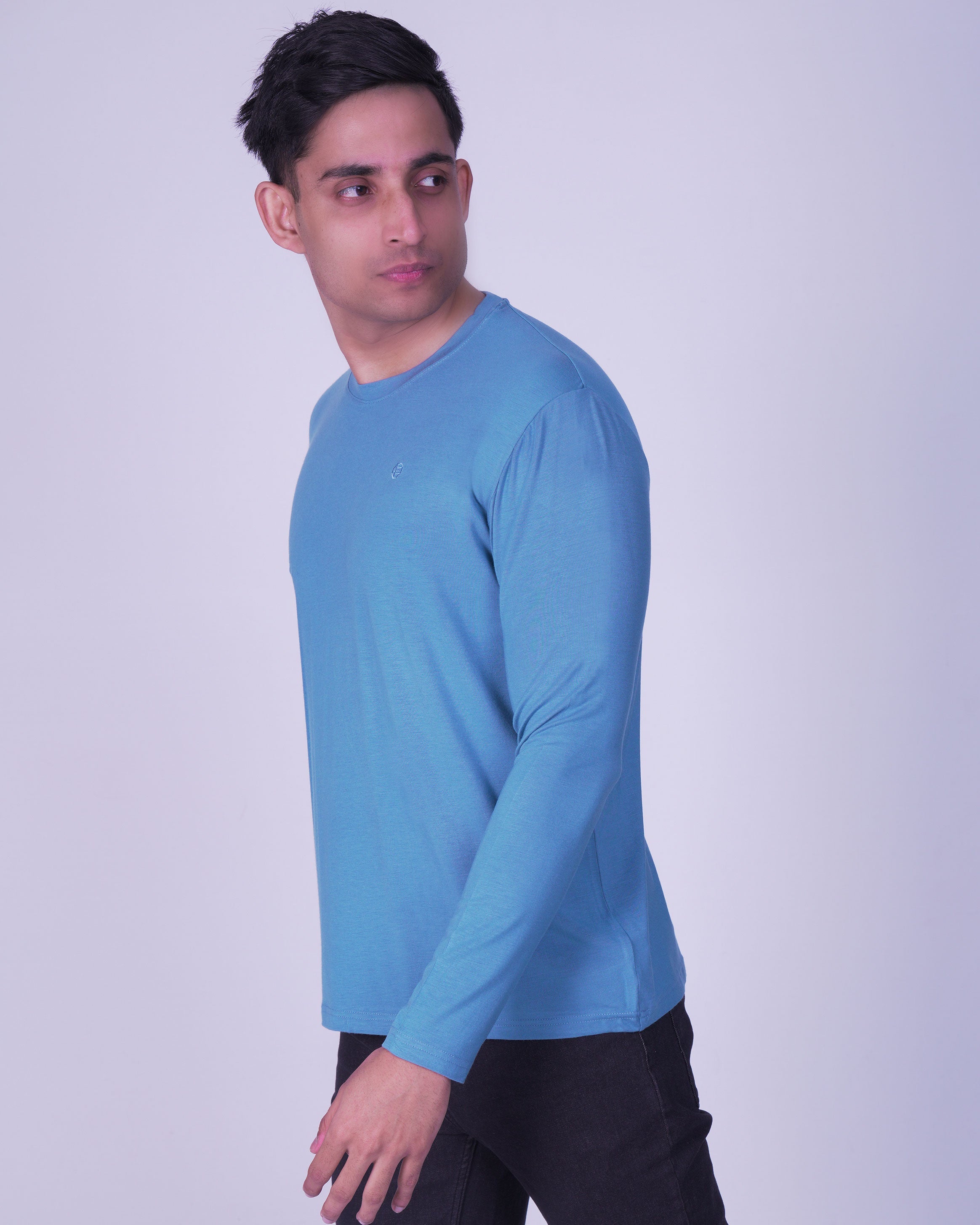 Emerald Crew Neck Plain Slim Fit-Adriatic Blue